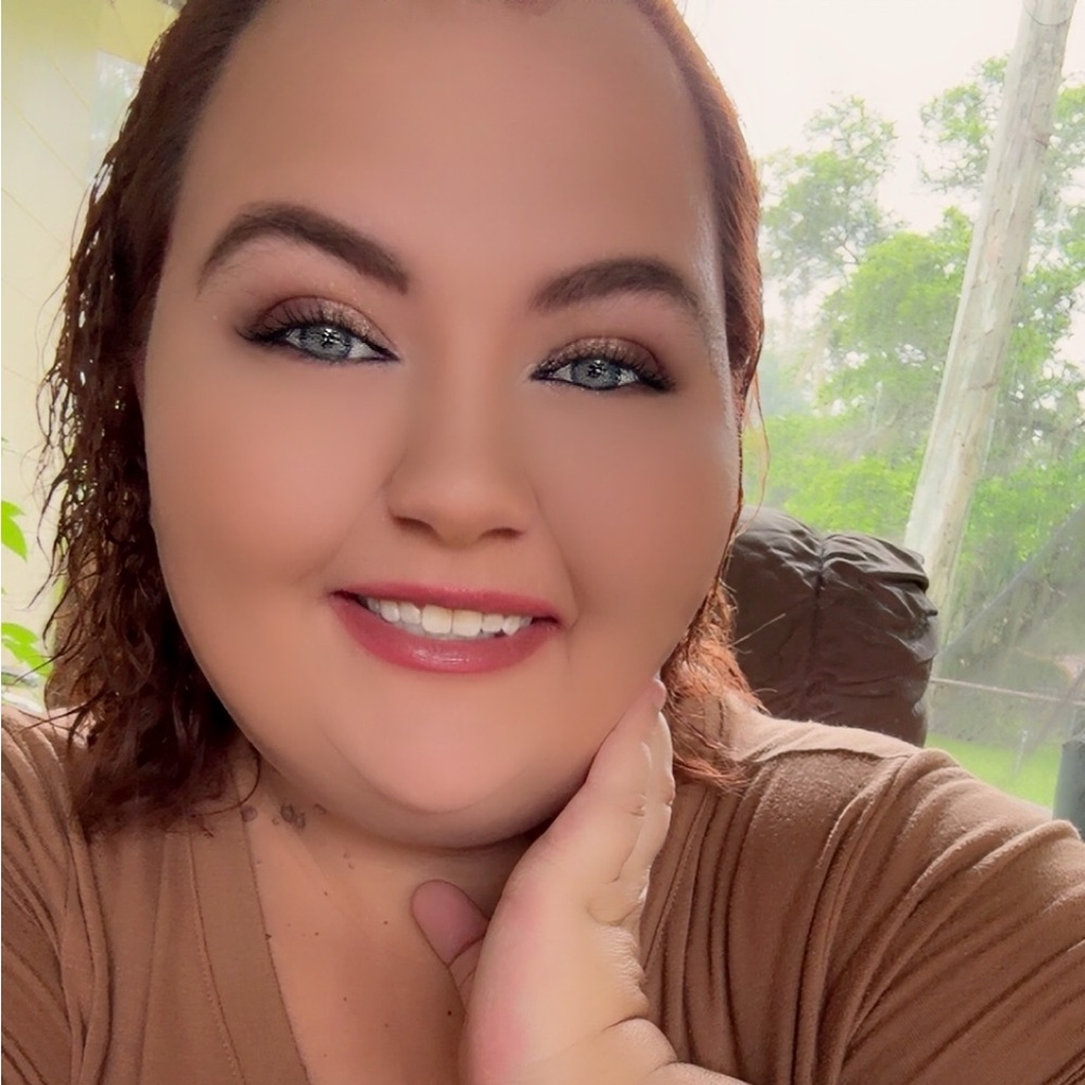 Meet your Posher, Krystal